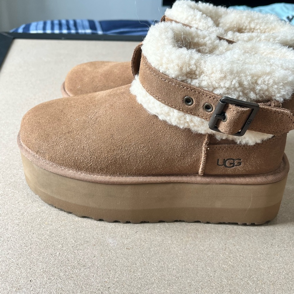 UGG Ultra Mini Belter Roller shoes in chestnut color
